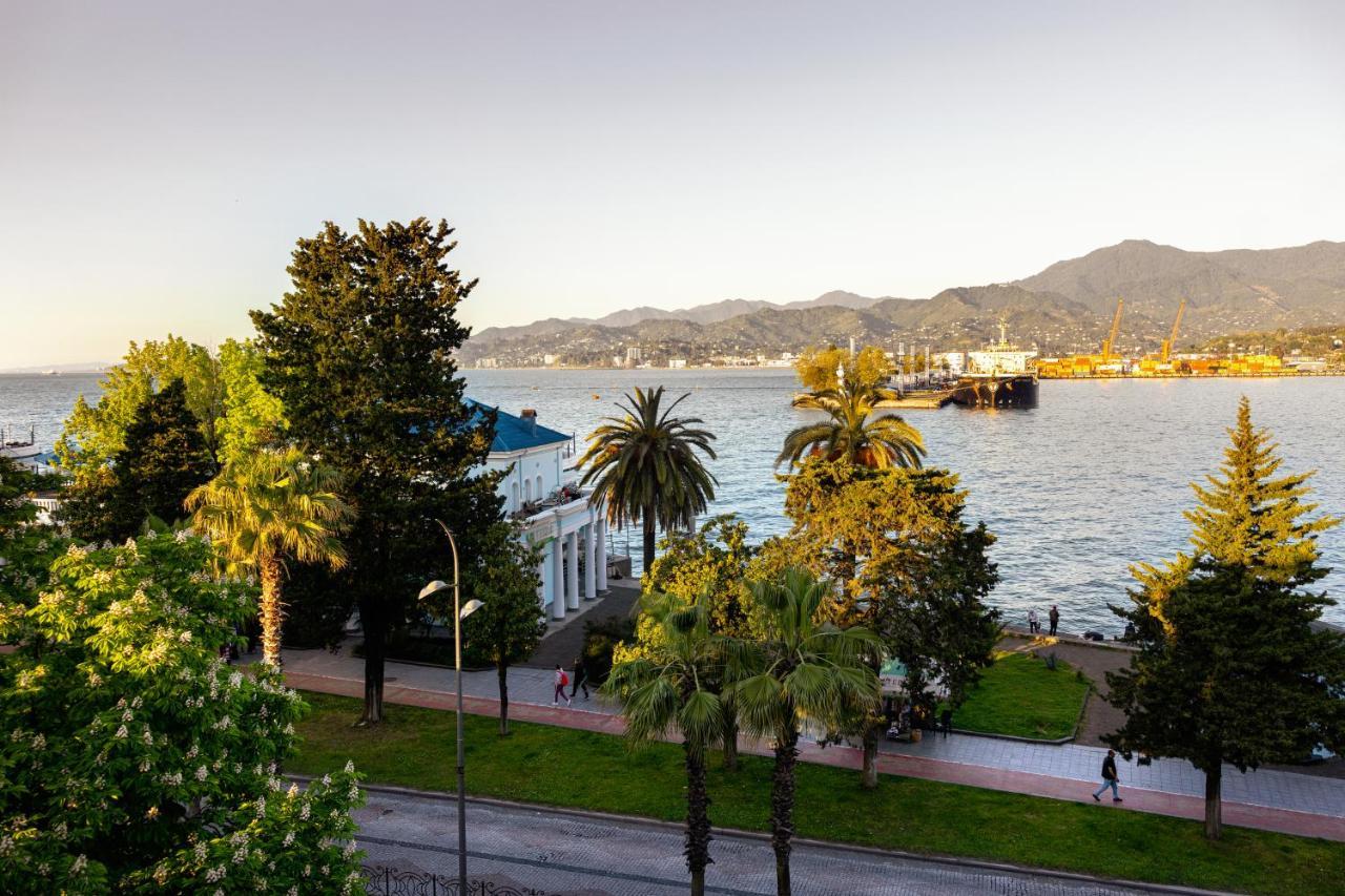 Le Port Boutique Apart Hotel Batumi Eksteriør bilde