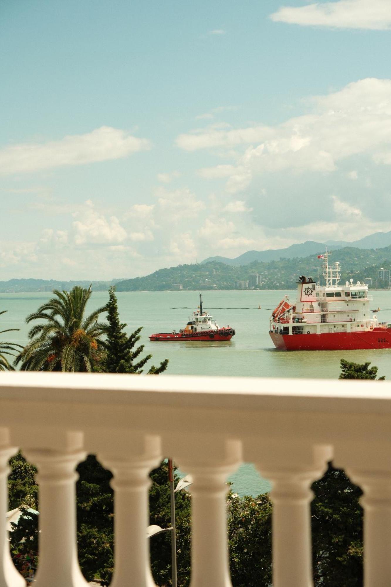 Le Port Boutique Apart Hotel Batumi Eksteriør bilde