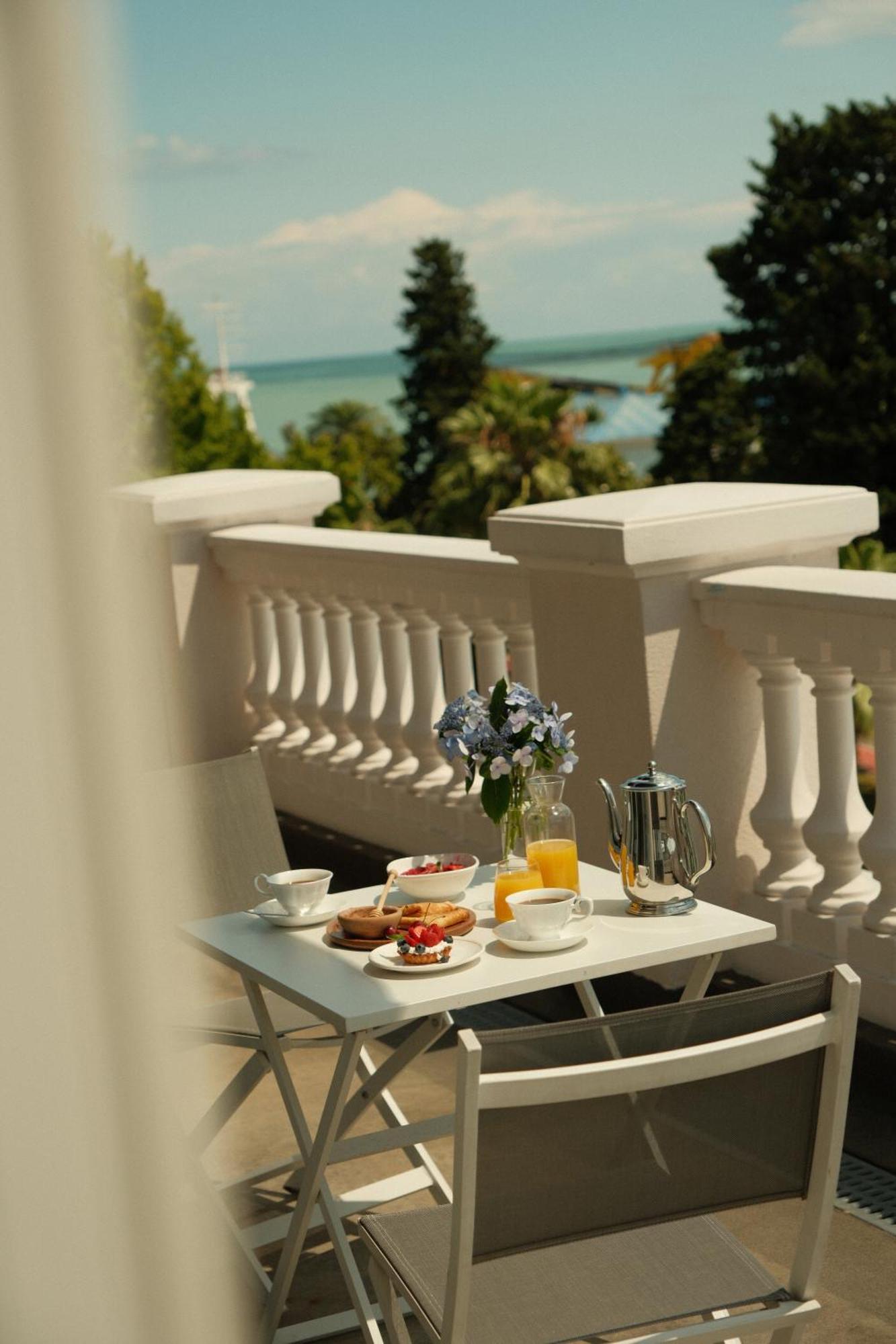 Le Port Boutique Apart Hotel Batumi Eksteriør bilde