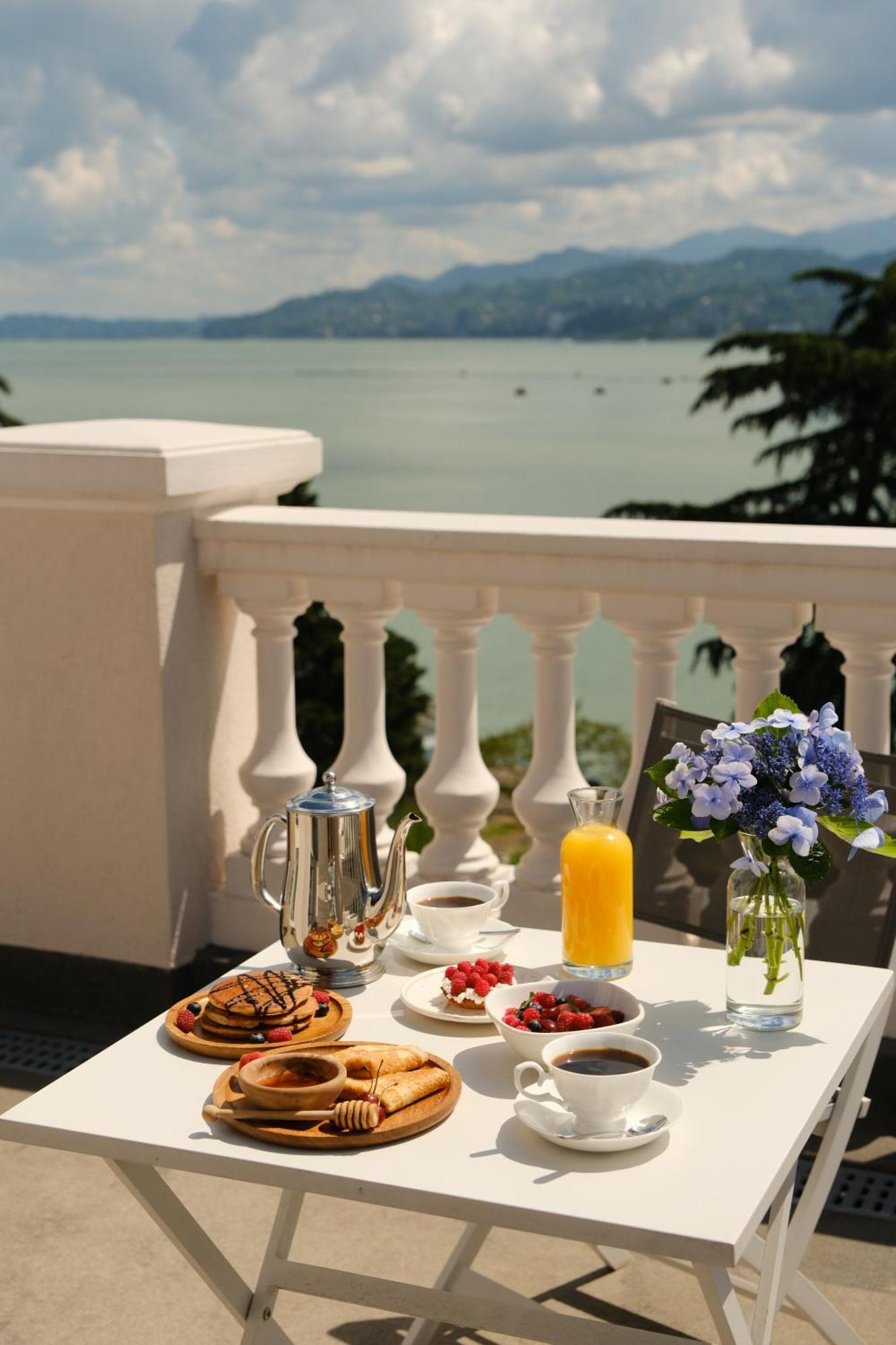 Le Port Boutique Apart Hotel Batumi Eksteriør bilde