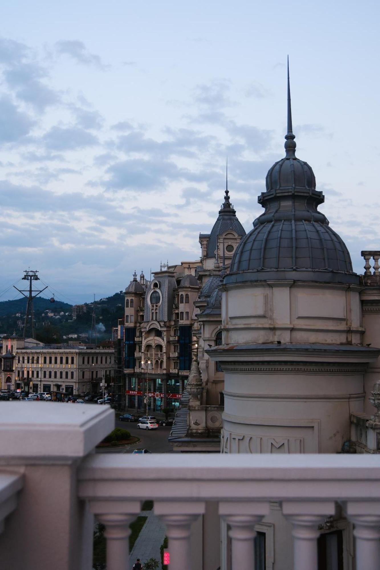 Le Port Boutique Apart Hotel Batumi Eksteriør bilde